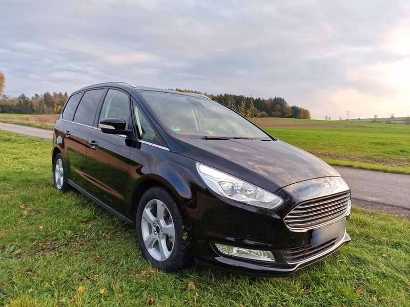 Ford Galaxy • 2017 • 68,000 km 5