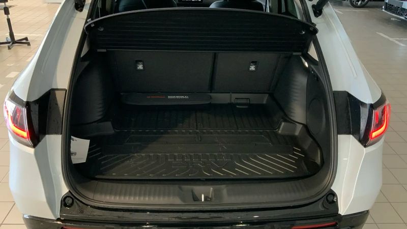 Honda CR-V Hybrid • 2023 • 5,223 km 8