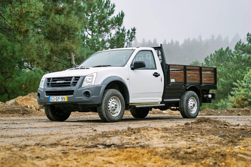 Isuzu D-MAX • 2008 • 27,000 km 1