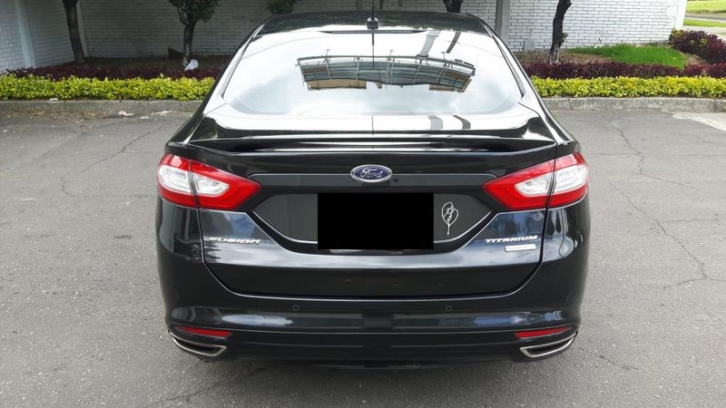 Ford Fusion • 2015 • 90,000 km 8