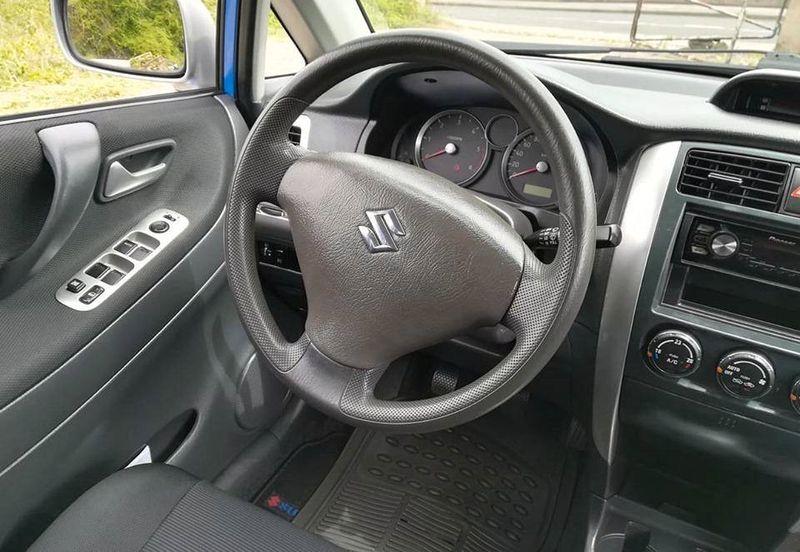 Suzuki Cultus • 2006 • 90,000 km 7