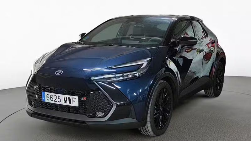 Toyota C-HR • 2024 • 5,350 km 1