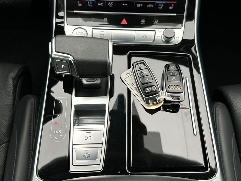 Audi Q8 • 2019 • 167,000 km 5