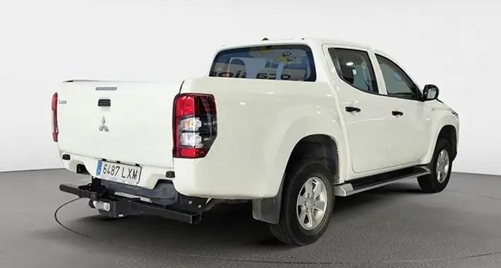 Mitsubishi L200 • 2022 • 32,000 km 6