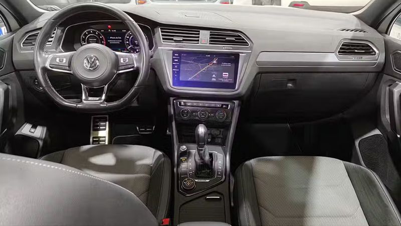 Volkswagen Tiguan • 2018 • 116,000 km 4