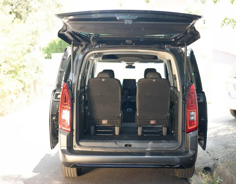 Citroën Berlingo • 2020 • 89,000 km 4