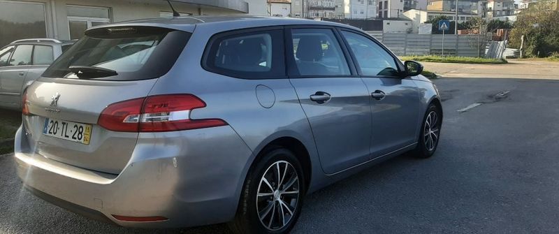 Peugeot 308 • 2015 • 250,000 km 3