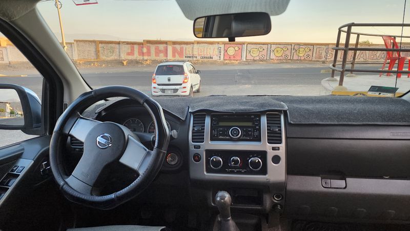 Nissan Navara • 2014 • 100,000 km 6