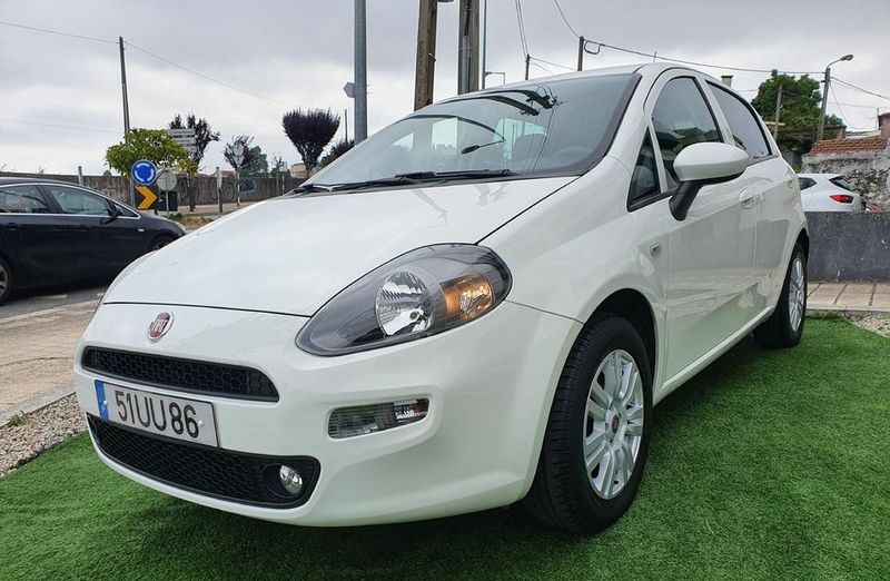 Fiat Punto • 2018 • 33,000 km 2