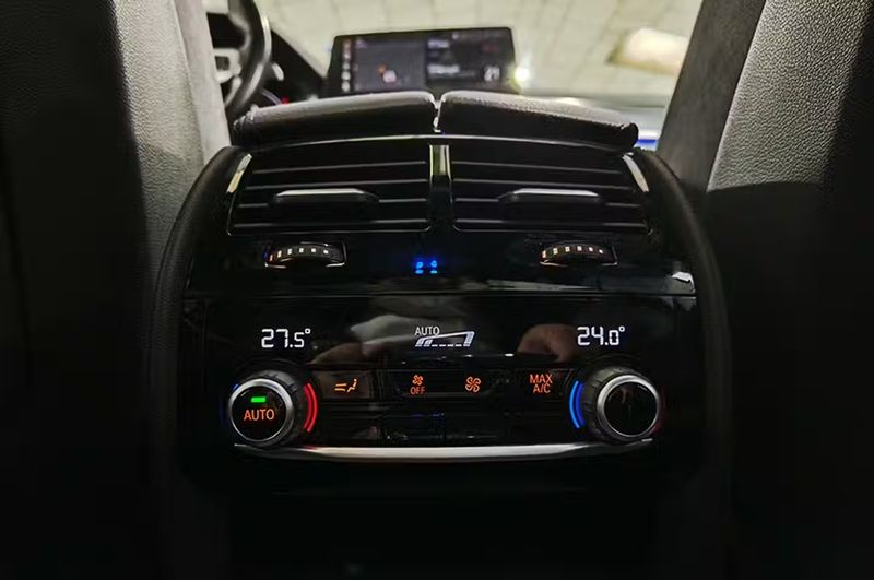 BMW 520D • 2022 • 116,722 km 12