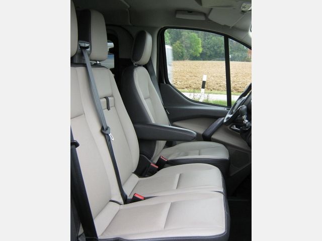 Ford Tourneo Custom • 2017 • 155,200 km 10