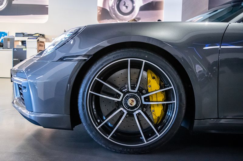 Porsche 911 • 2022 • 4,500 km 5