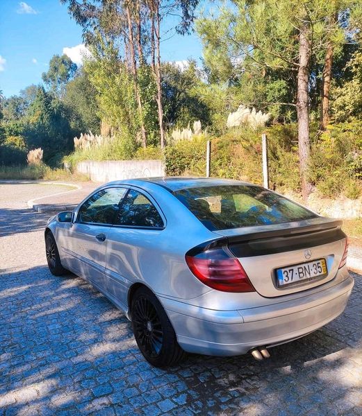 Mercedes-Benz C • 2004 • 399,999 km 2