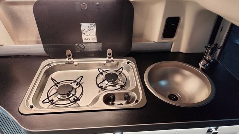 Volkswagen Multivan • 2023 • 28,109 km 4