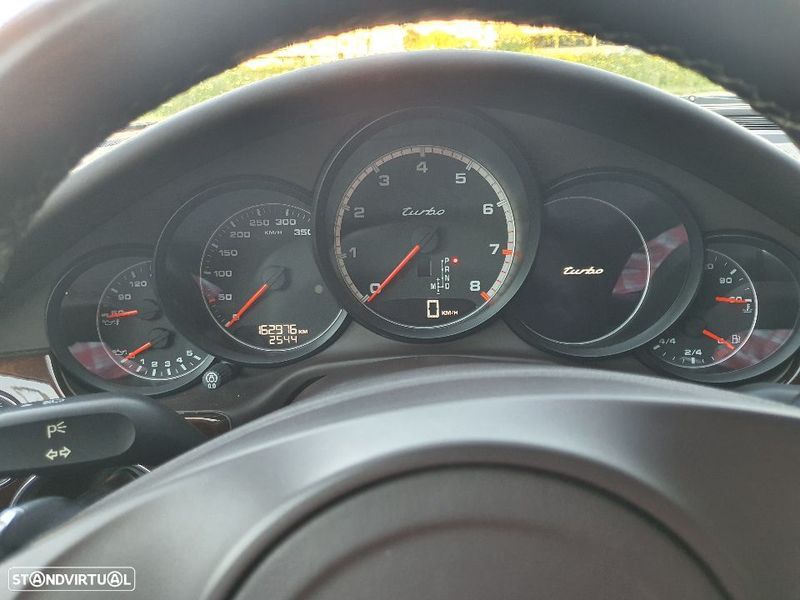 Porsche Panamera • 2010 • 160,000 km 5