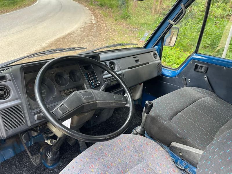 Toyota Dyna • 1987 • 257,000 km 4
