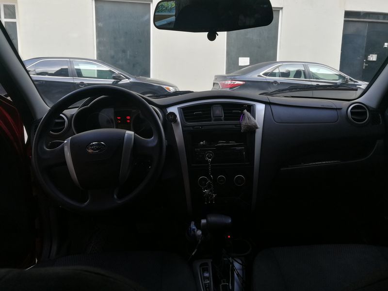 Datsun Stanza • 2015 • 127,500 km 9