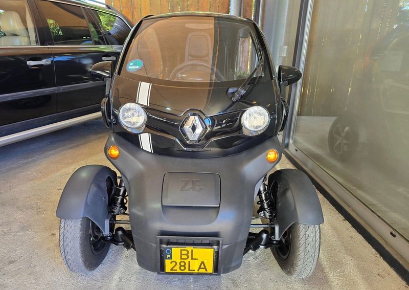 Renault Twingo • 2019 • 19,000 km 3