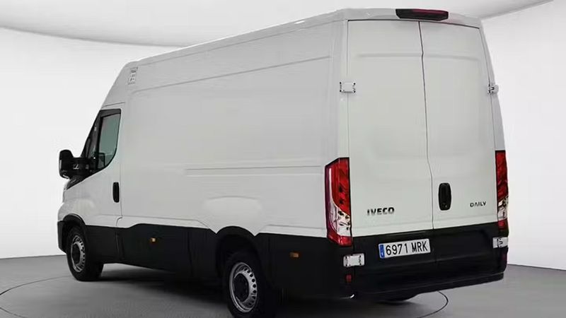 Fiat Ducato Van • 2024 • 42,261 km 3