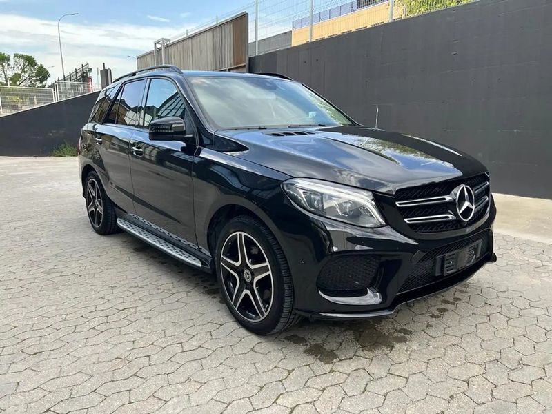 Mercedes-Benz GLE • 2018 • 93,000 km 2