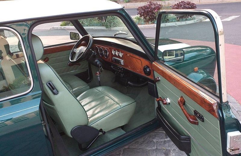 MINI Cooper • 1998 • 82,000 km 4