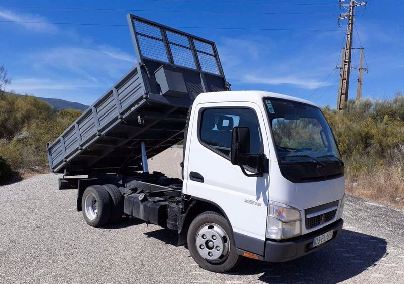 Mitsubishi Fuso canter • 2007 • 180,000 km 2