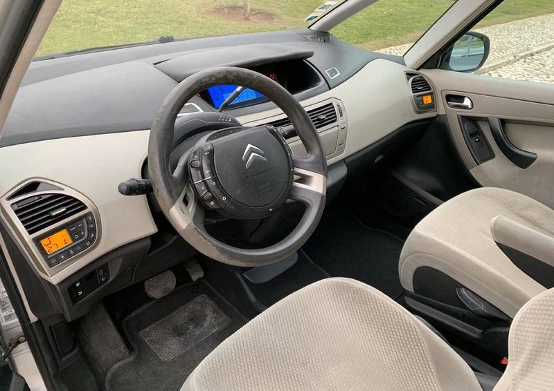 Citroën C4 Grand Picasso • 2007 • 200,000 km 2