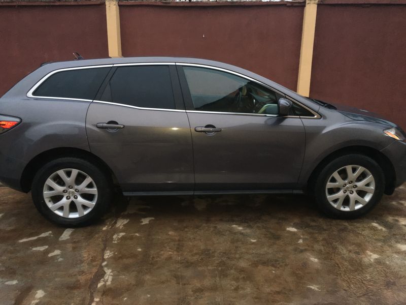 Mazda CX-7 • 2009 • 15,958 km 1