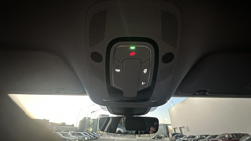 Audi e-tron • 2021 • 28,000 km 13