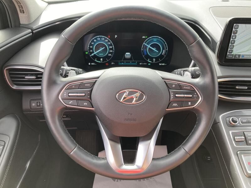 Hyundai Santa Fe • 2021 • 56,158 km 12