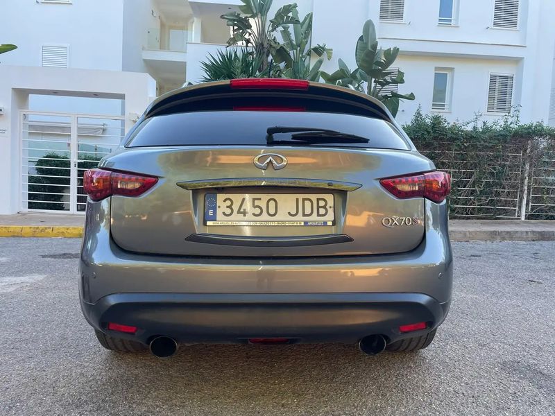 Infiniti QX70 • 2015 • 192,000 km 6