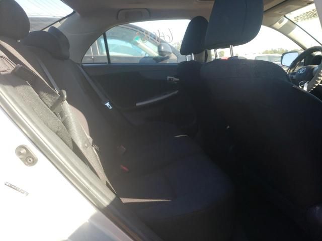 Toyota Corolla • 2011 • 33 km 6