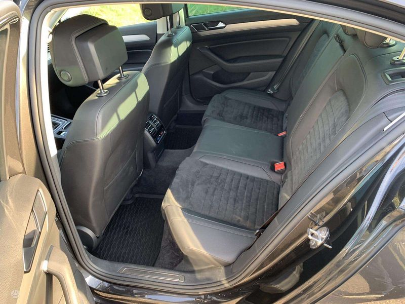 Volkswagen Passat • 2018 • 92,000 km 9