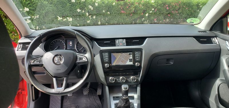 Škoda Octavia • 2016 • 264,000 km 2