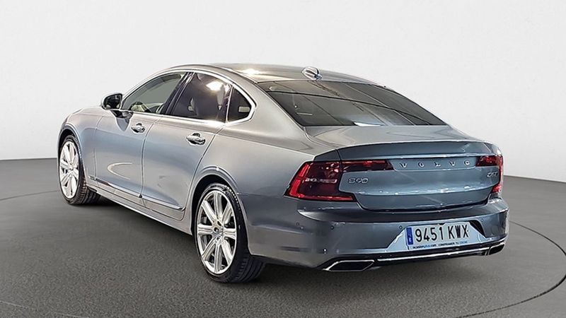 Volvo S90 • 2019 • 19,670 km 4