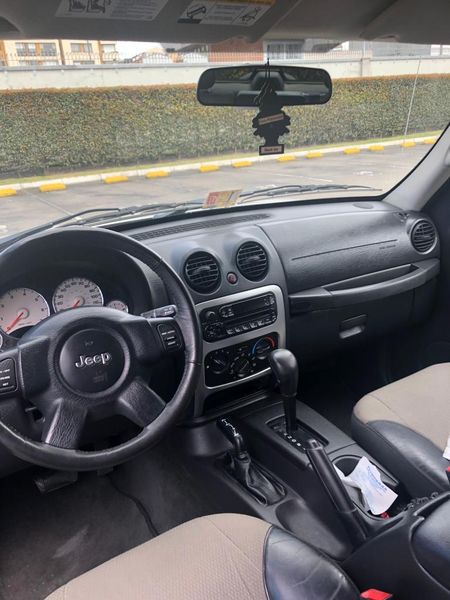 Jeep Liberty • 2004 • 94,000 mi 4
