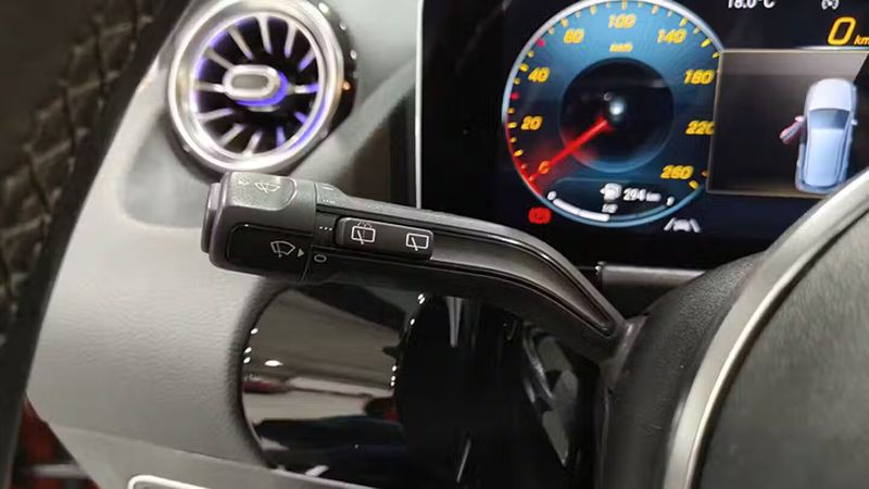 Mercedes-Benz Class B • 2021 • 84,820 km 9