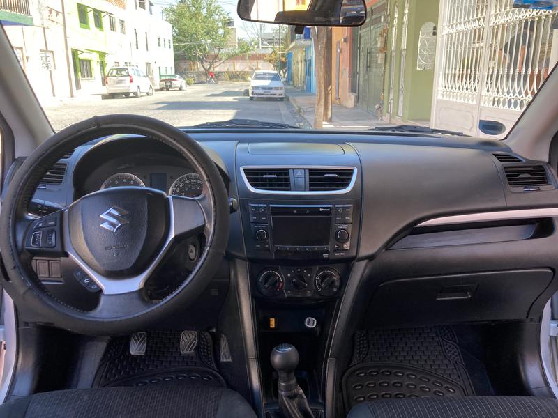 Suzuki  • 2016 • 150,000 km 10