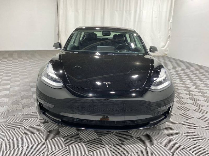 Tesla Model 3 • 2020 • 36,244 km 1