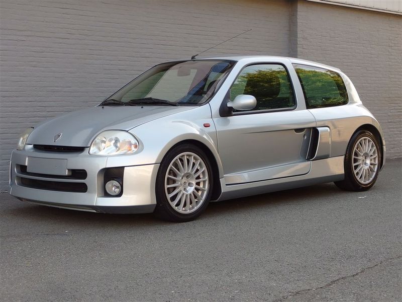 Renault Clio • 2003 • 116,543 km 2