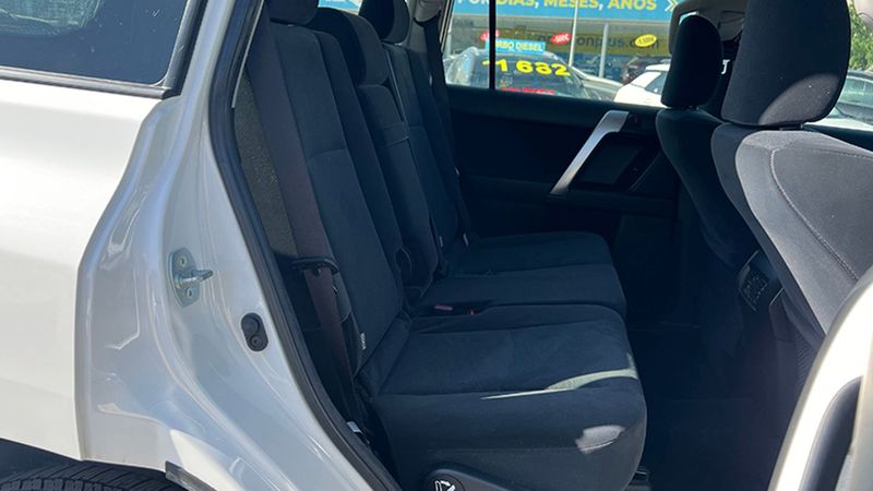 Toyota Land Cruiser • 2020 • 53,241 km 3