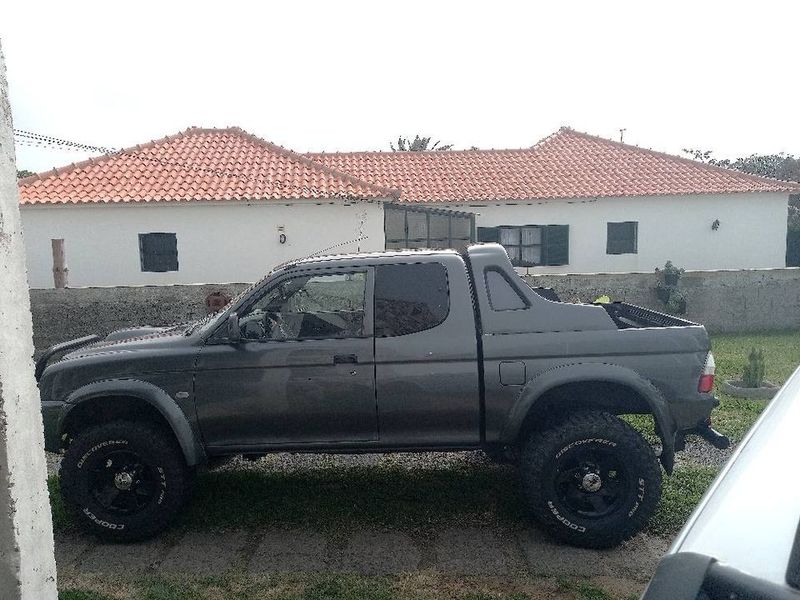 Mitsubishi L200 Pick up • 2002 • 181,000 km 3