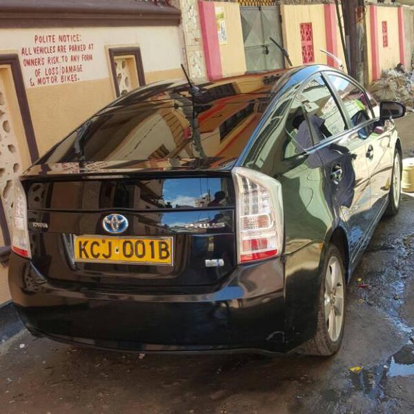 Toyota Prius • 2010 • 74 km 2