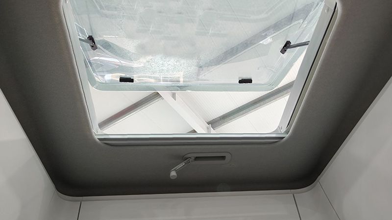 Volkswagen California • 2024 • 6,901 km 17