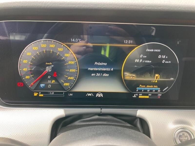 Mercedes-Benz E-Class • 2020 • 30,038 km 38