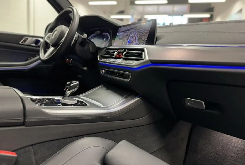 BMW X5 • 2020 • 82,000 km 13