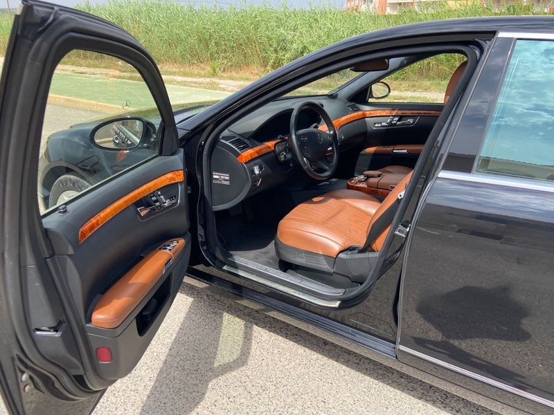 Mercedes-Benz S-Class • 2008 • 468,000 km 7
