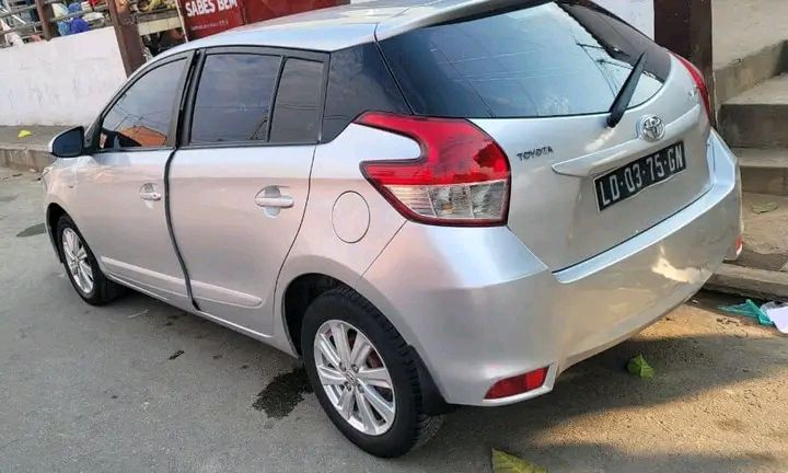 Toyota Yaris • 2012 • 43 km 4
