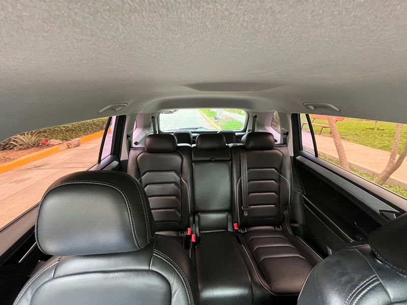 Volkswagen Tiguan Allspace • 2020 • 66,000 km 7