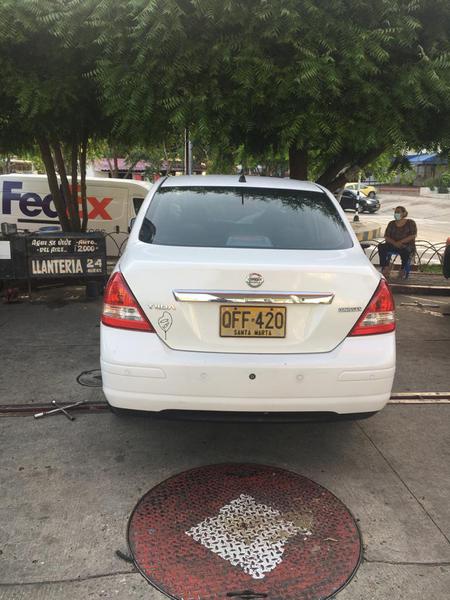 Nissan Tiida • 2008 • 80,000 km 3